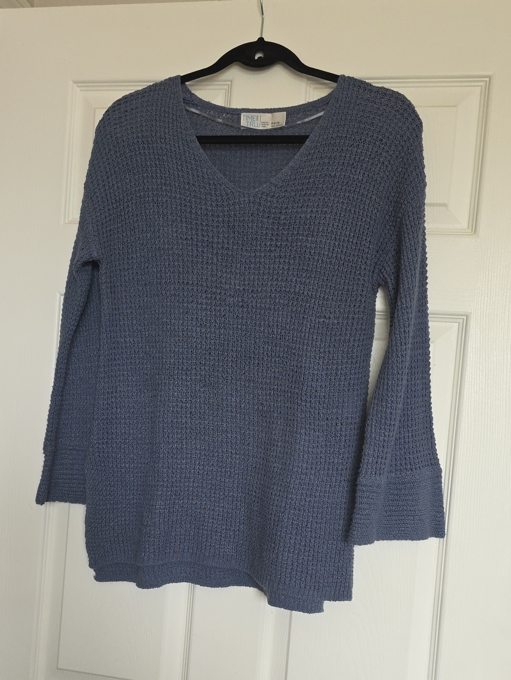 Time and Tru Blue V-Neck Waffle Knit Sweater